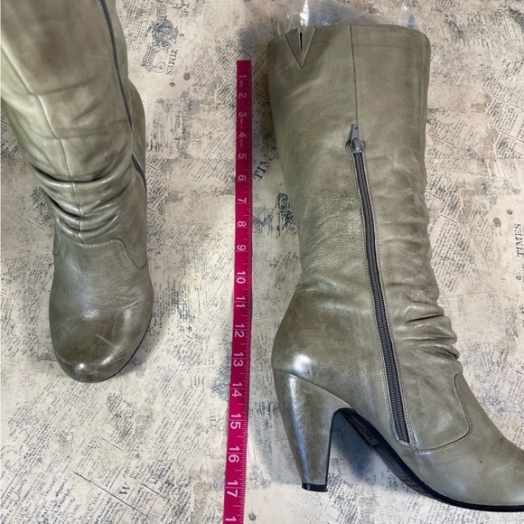 Miz Mooz Women's Shelley Boots - Picture 13 of 13